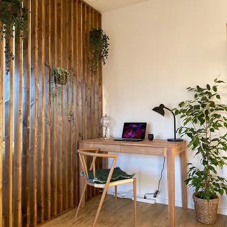 Apartment Design-apartment In Langenbach Bei Muenchen *