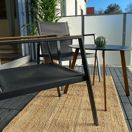 Apartment Design-apartment In Langenbach Bei Muenchen *