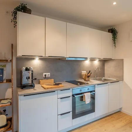 Design-apartment In Langenbach Bei Muenchen
