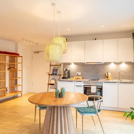Design-apartment In Bei Muenchen, Nahe Flughafen Muenchen アパート *